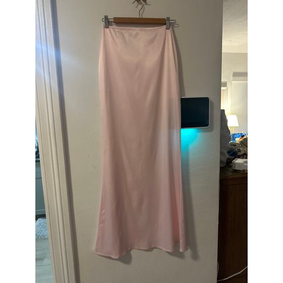 PRETTYLITTLETHING Dusty Pink Stretch Satin Split Side Maxi Skirt NWT - Picture 14 of 14